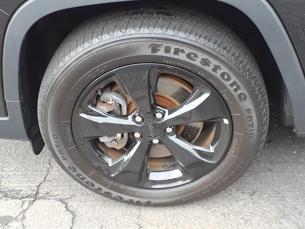 Jeep Cherokee Latitude Plus 4WD 2019 Jeep Cherokee Latitude Plus 4WD 2019