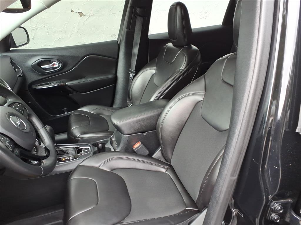 Jeep Cherokee Latitude Plus 4WD 2019 Jeep Cherokee Latitude Plus 4WD 2019