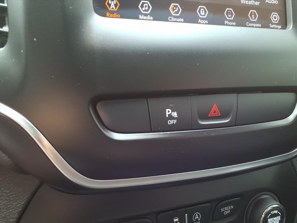 Jeep Cherokee Latitude Plus 4WD 2019 Jeep Cherokee Latitude Plus 4WD 2019