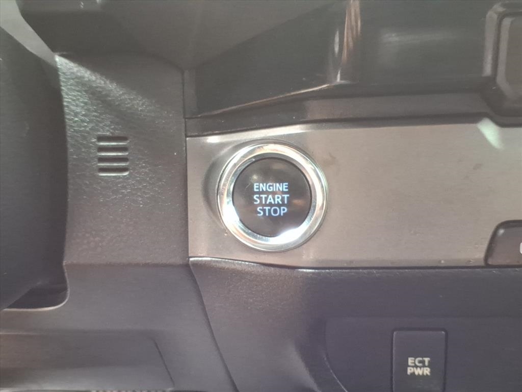 Toyota Tacoma SR5 Double Cab Long Bed V6 6AT 2WD 2017 Toyota Tacoma SR5 Double Cab Long Bed V6 6AT 2WD 2017