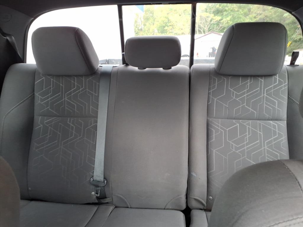 Toyota Tacoma SR5 Double Cab Long Bed V6 6AT 2WD 2017 Toyota Tacoma SR5 Double Cab Long Bed V6 6AT 2WD 2017