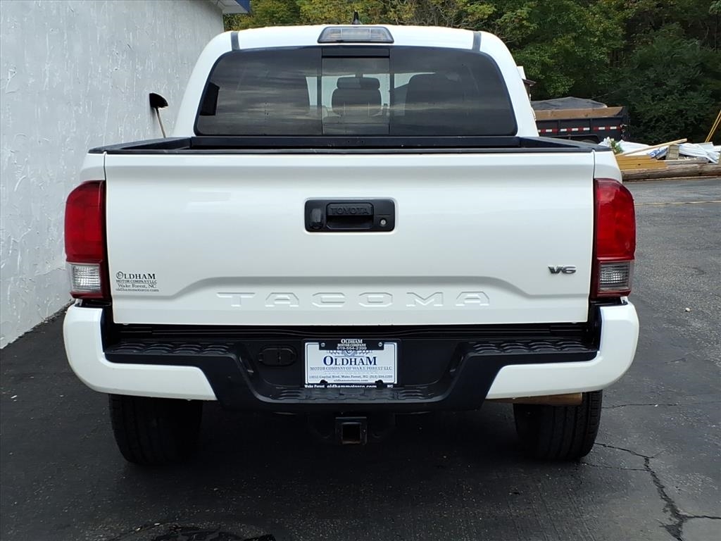 Toyota Tacoma SR5 Double Cab Long Bed V6 6AT 2WD 2017