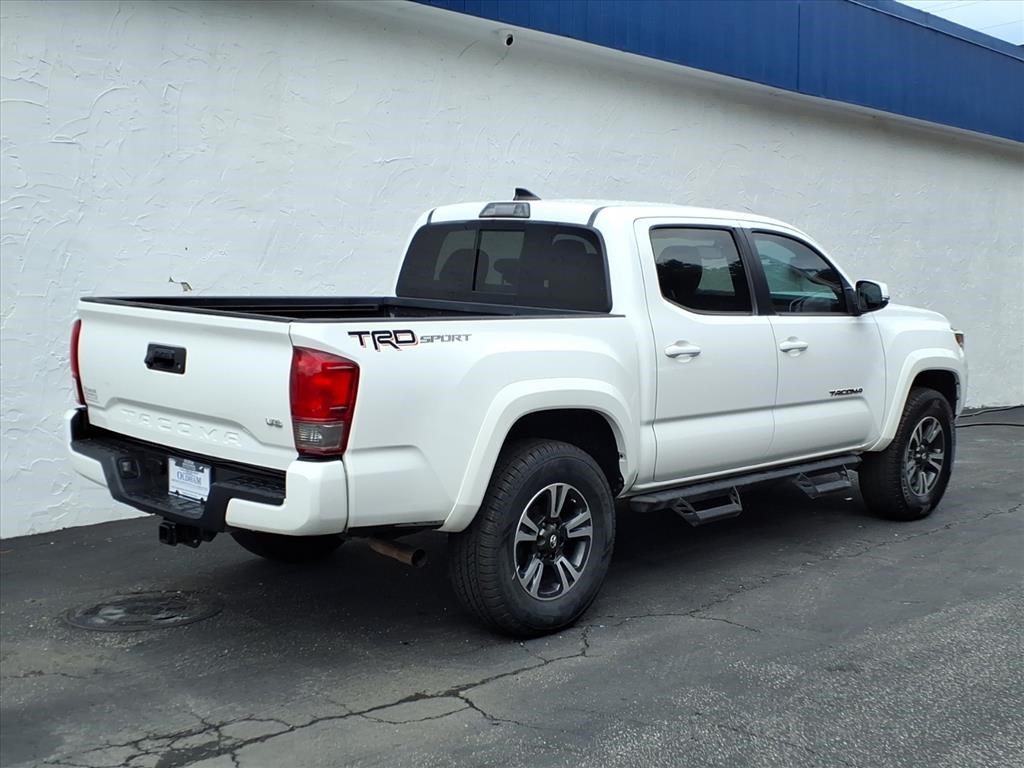 Toyota Tacoma SR5 Double Cab Long Bed V6 6AT 2WD 2017