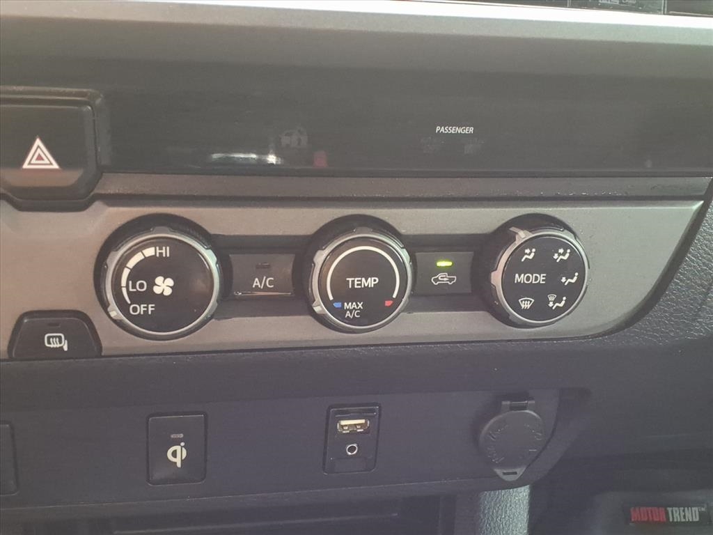 Toyota Tacoma SR5 Double Cab Long Bed V6 6AT 2WD 2017