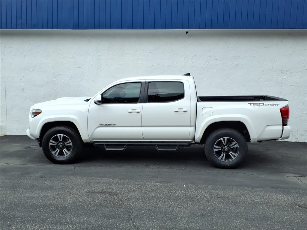 Toyota Tacoma SR5 Double Cab Long Bed V6 6AT 2WD 2017