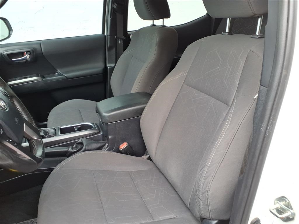 Toyota Tacoma SR5 Double Cab Long Bed V6 6AT 2WD 2017