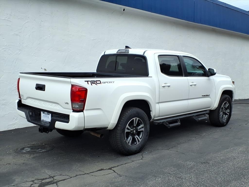 Toyota Tacoma SR5 Double Cab Long Bed V6 6AT 2WD 2017