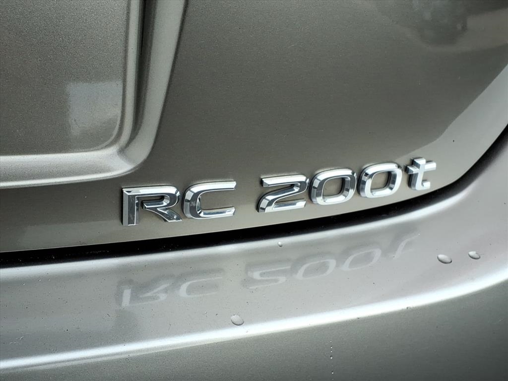 Lexus RC 200t Base 2016 Lexus RC 200t Base 2016