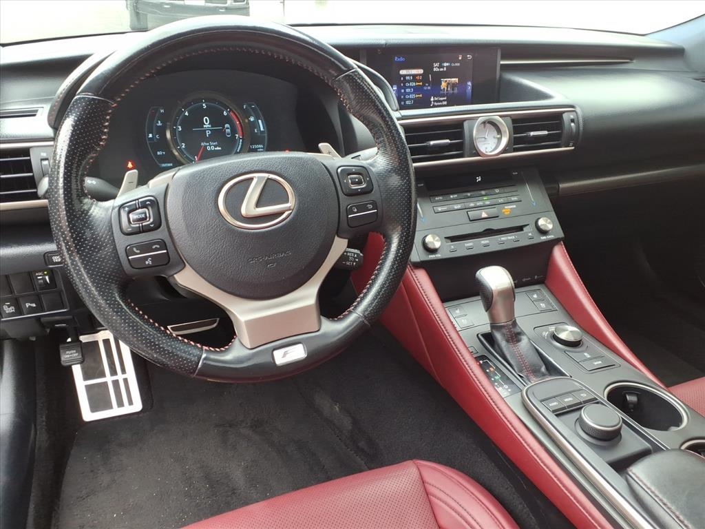 Lexus RC 200t Base 2016 Lexus RC 200t Base 2016