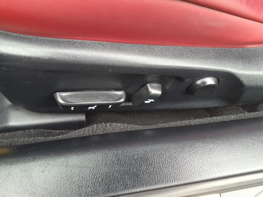 Lexus RC 200t Base 2016 Lexus RC 200t Base 2016