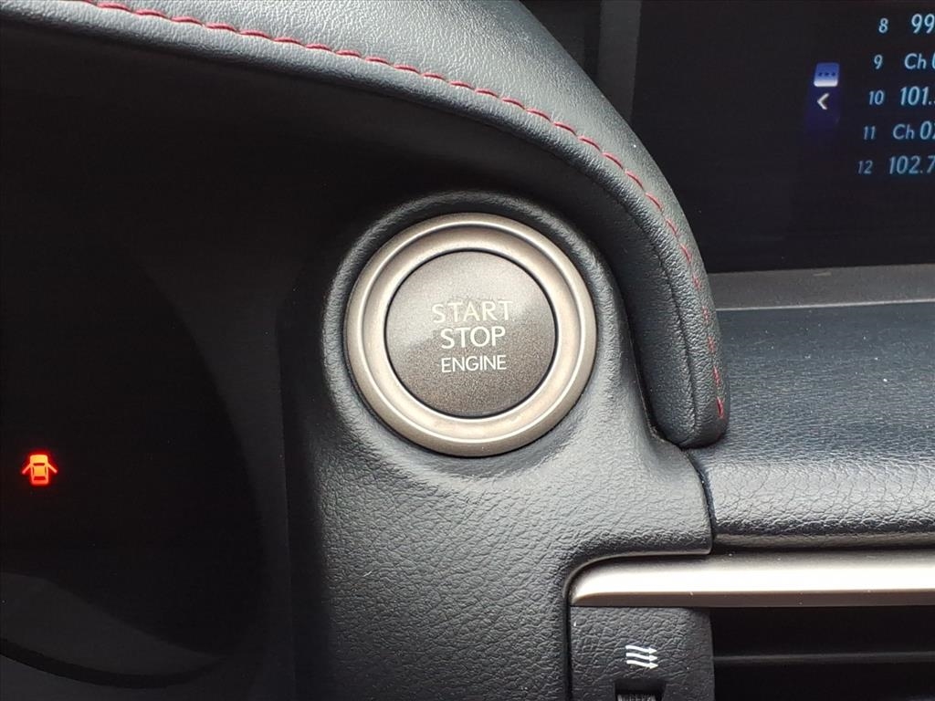 Lexus RC 200t Base 2016 Lexus RC 200t Base 2016