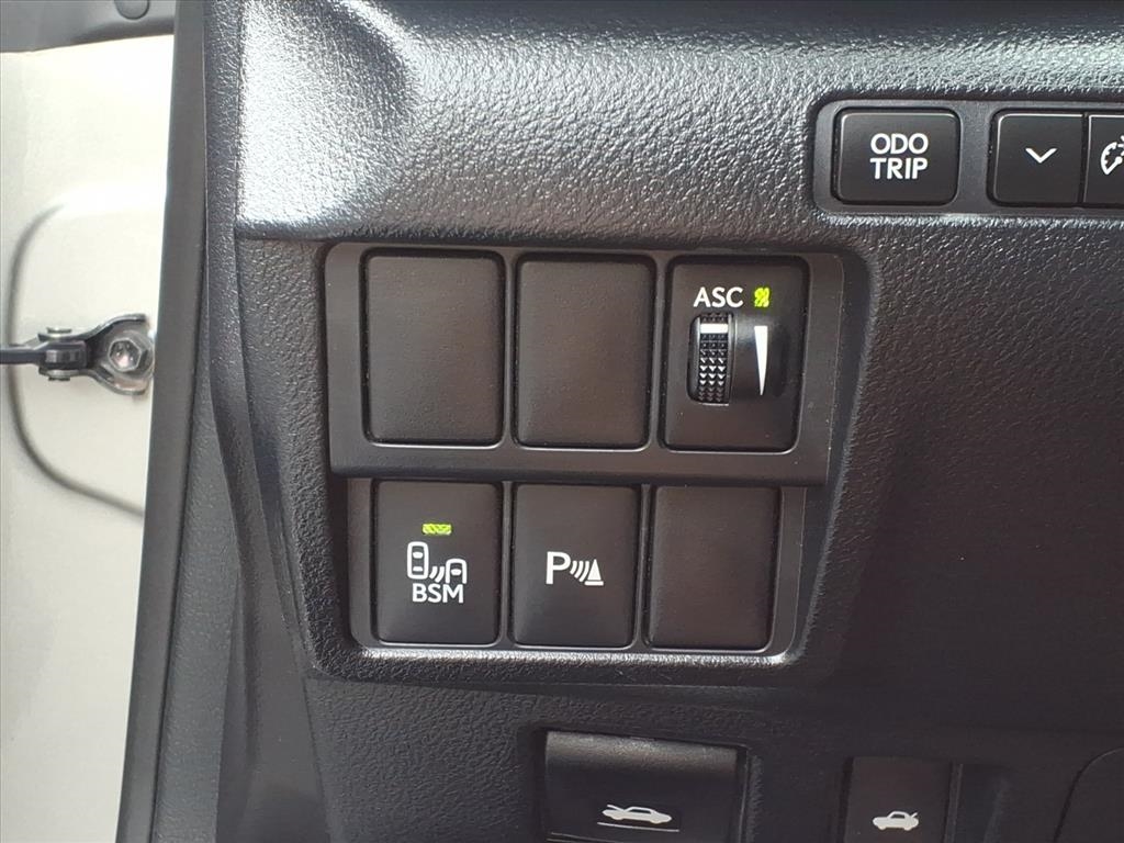 Lexus RC 200t Base 2016 Lexus RC 200t Base 2016