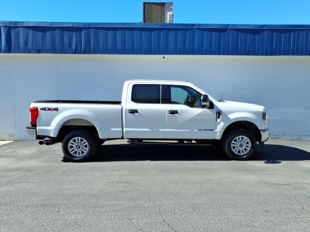 Ford F-250 SD XLT Crew Cab 4WD 2019
