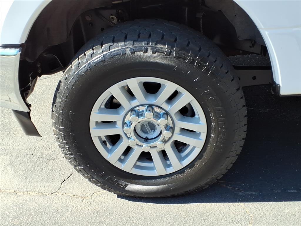 Ford F-250 SD XLT 4WD Crew Cab 8' Box 2019