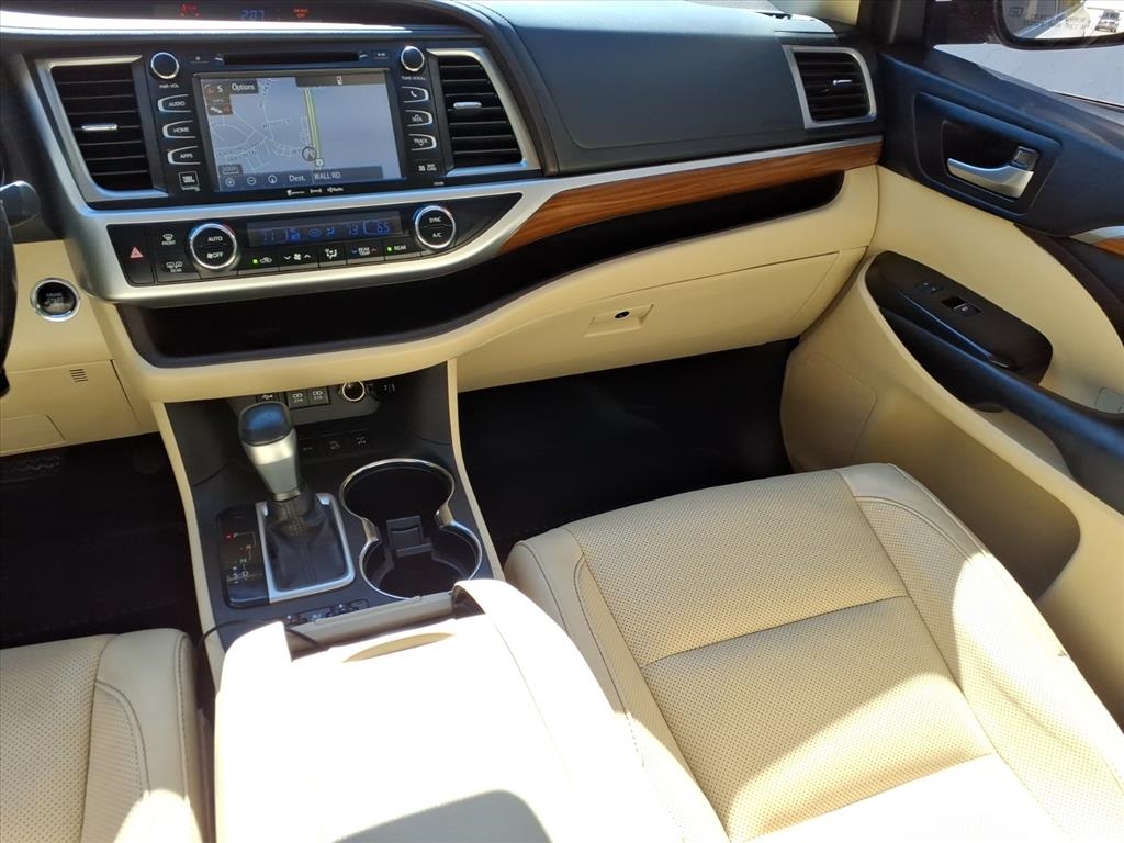 Toyota Highlander Limited AWD V6 2018
