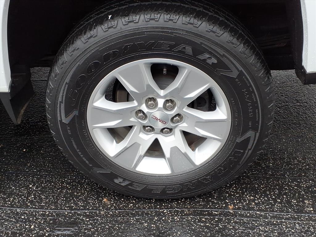 GMC Canyon SLE Crew Cab 4WD Long Box 2016 GMC Canyon SLE Crew Cab 4WD Long Box 2016