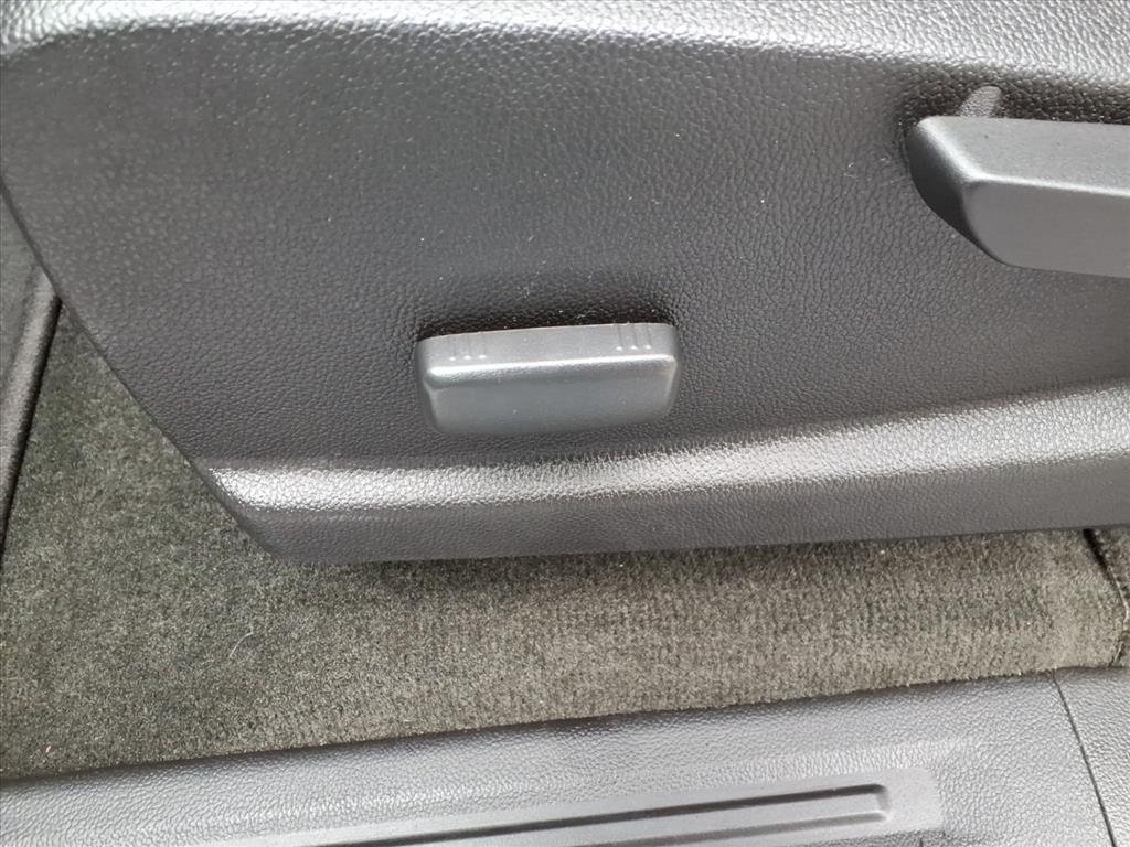 GMC Canyon SLE Crew Cab 4WD Long Box 2016 GMC Canyon SLE Crew Cab 4WD Long Box 2016