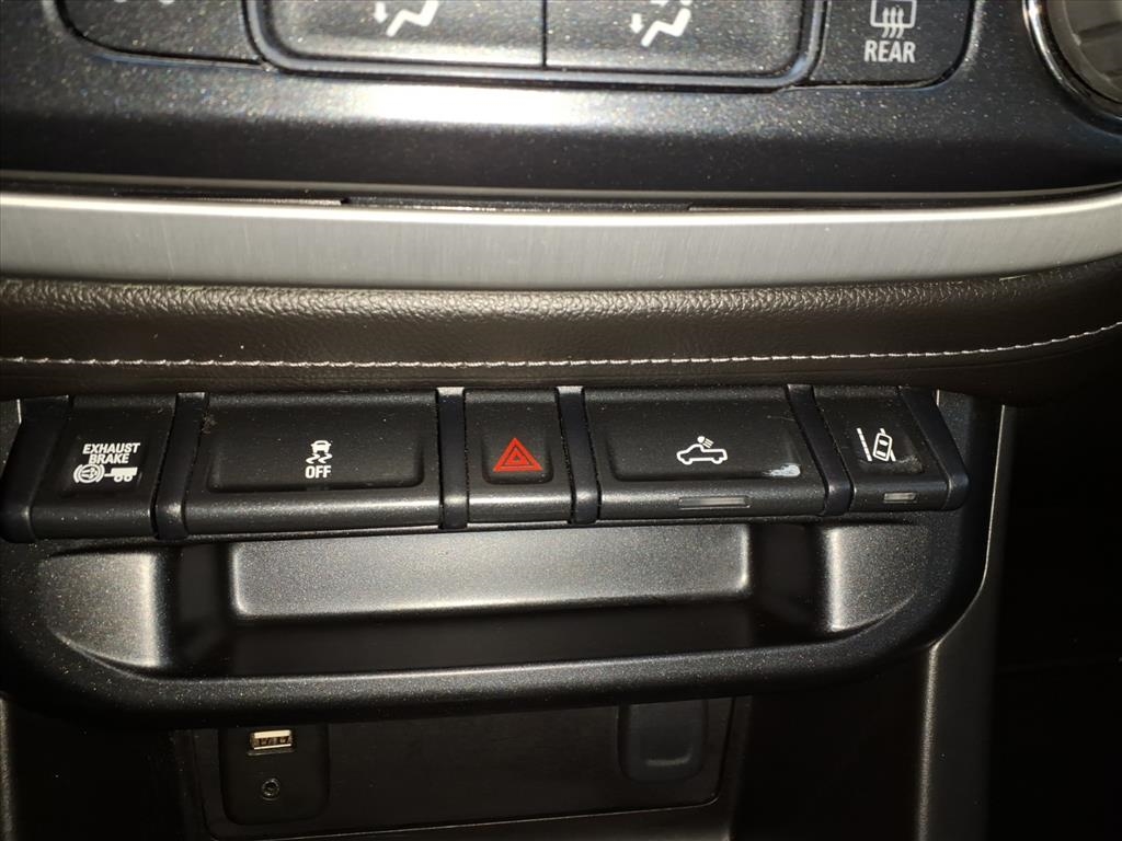 GMC Canyon SLE Crew Cab 4WD Long Box 2016 GMC Canyon SLE Crew Cab 4WD Long Box 2016