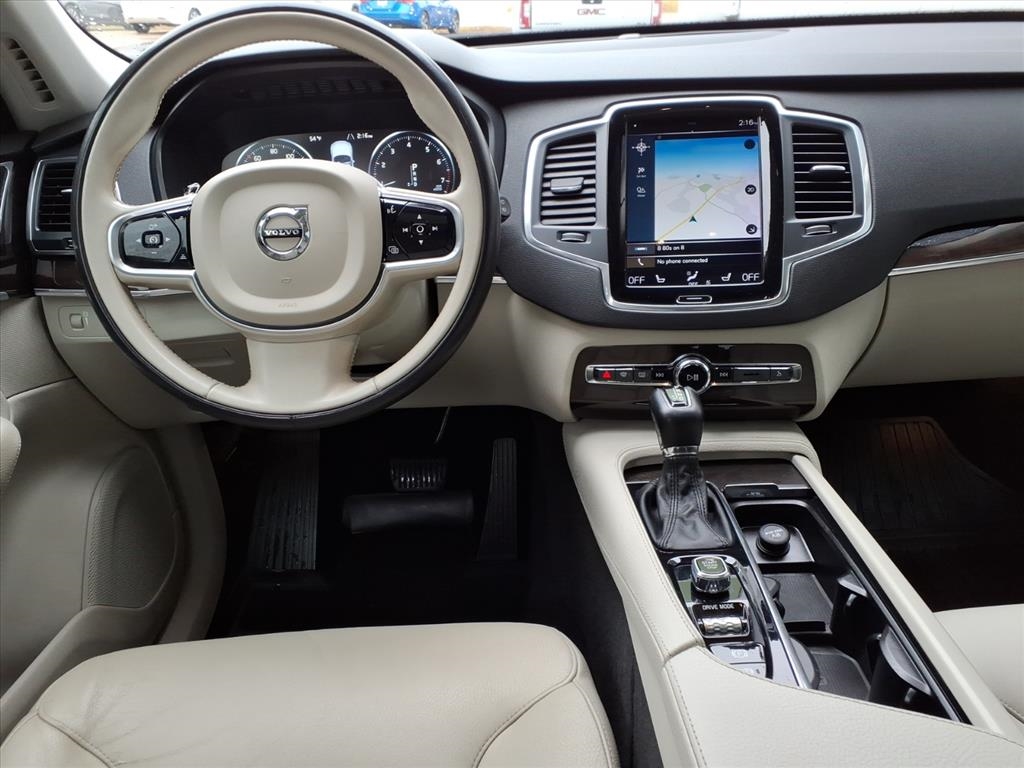 Volvo XC90 T6 Momentum AWD 2019 Volvo XC90 T6 Momentum AWD 2019