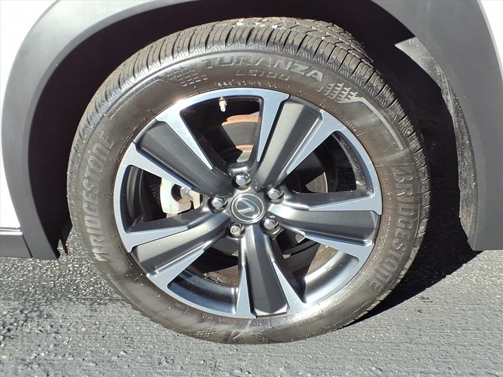 Lexus UX 200 Base 2019