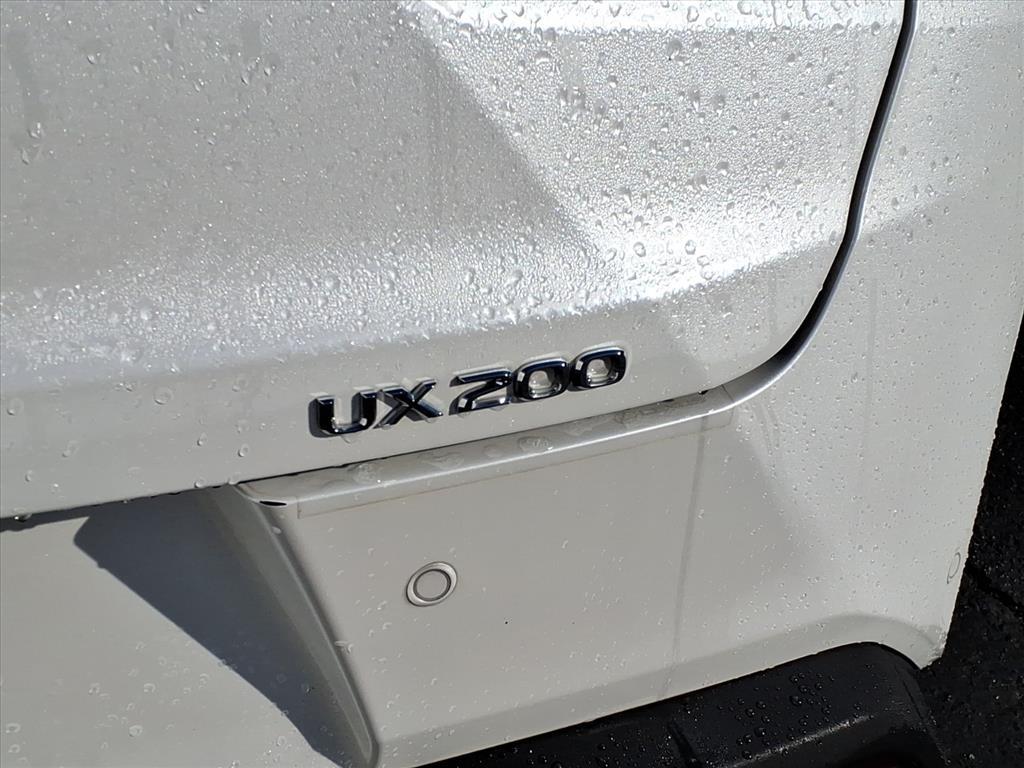 Lexus UX 200 Base 2019