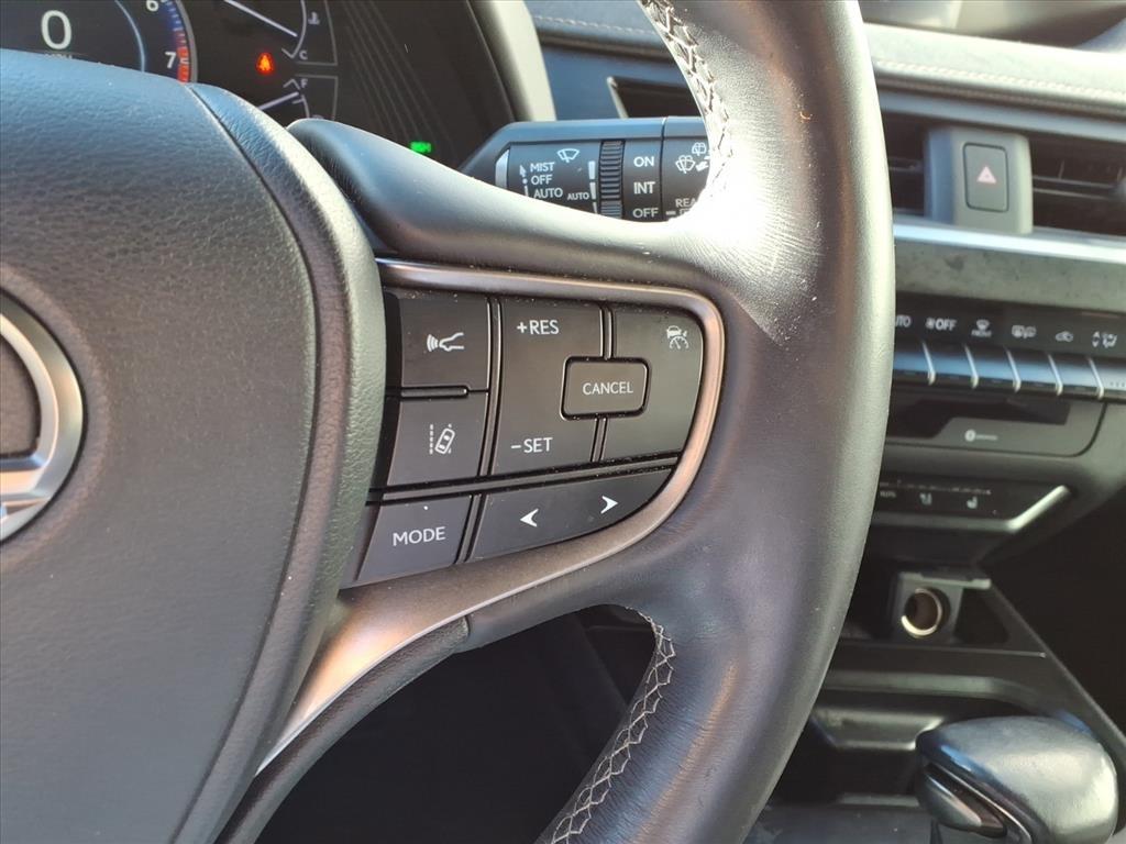 Lexus UX 200 UX 200 F SPORT FWD 2019