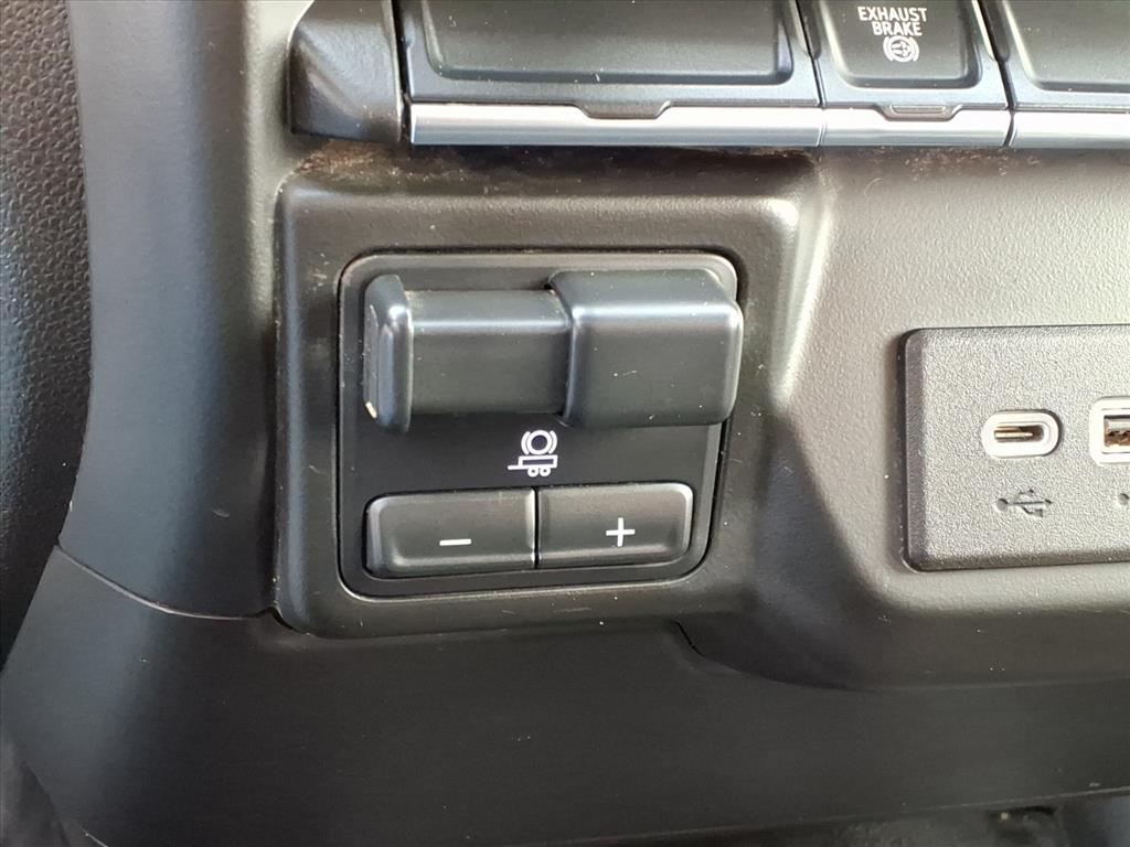 Chevrolet Silverado 3500HD 4WD Crew Cab 177" WB, 60" CA Work Truck 2021