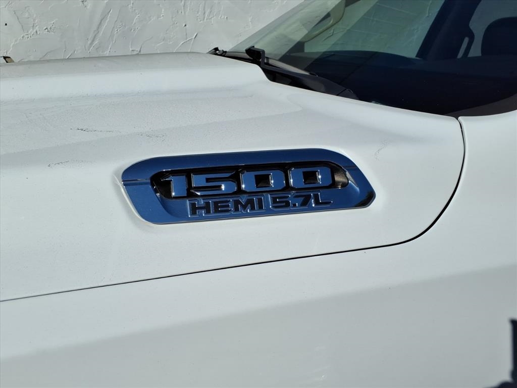 RAM 1500 Laramie Crew Cab SWB 4WD 2020