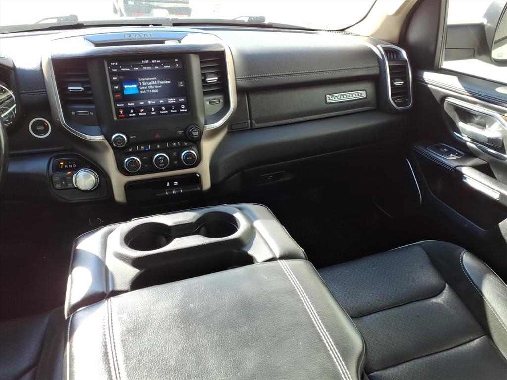 RAM 1500 Laramie Crew Cab SWB 4WD 2020