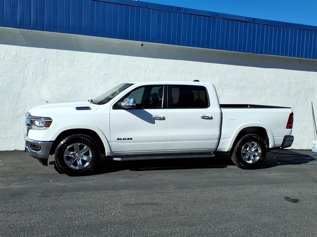 RAM 1500 Laramie Crew Cab SWB 4WD 2020