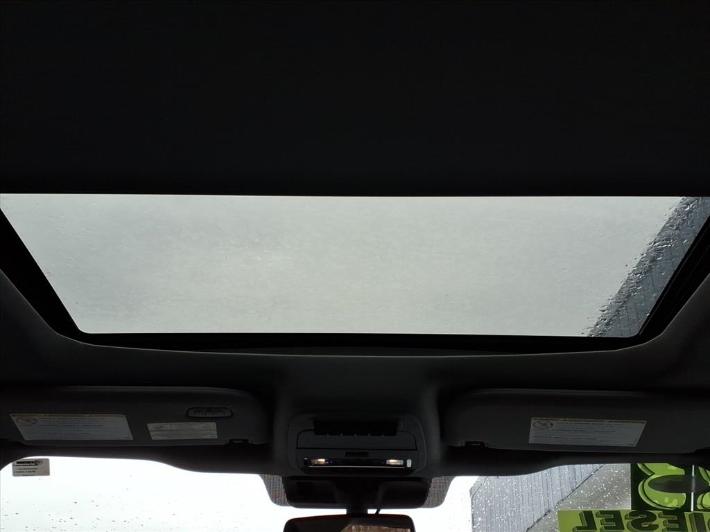 Ford F-250 SD Lariat Crew Cab 4WD 2023