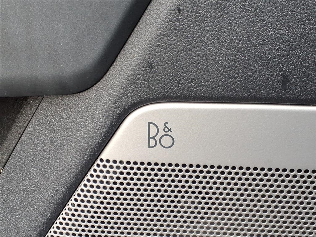 Ford F-250 SD Lariat Crew Cab 4WD 2023