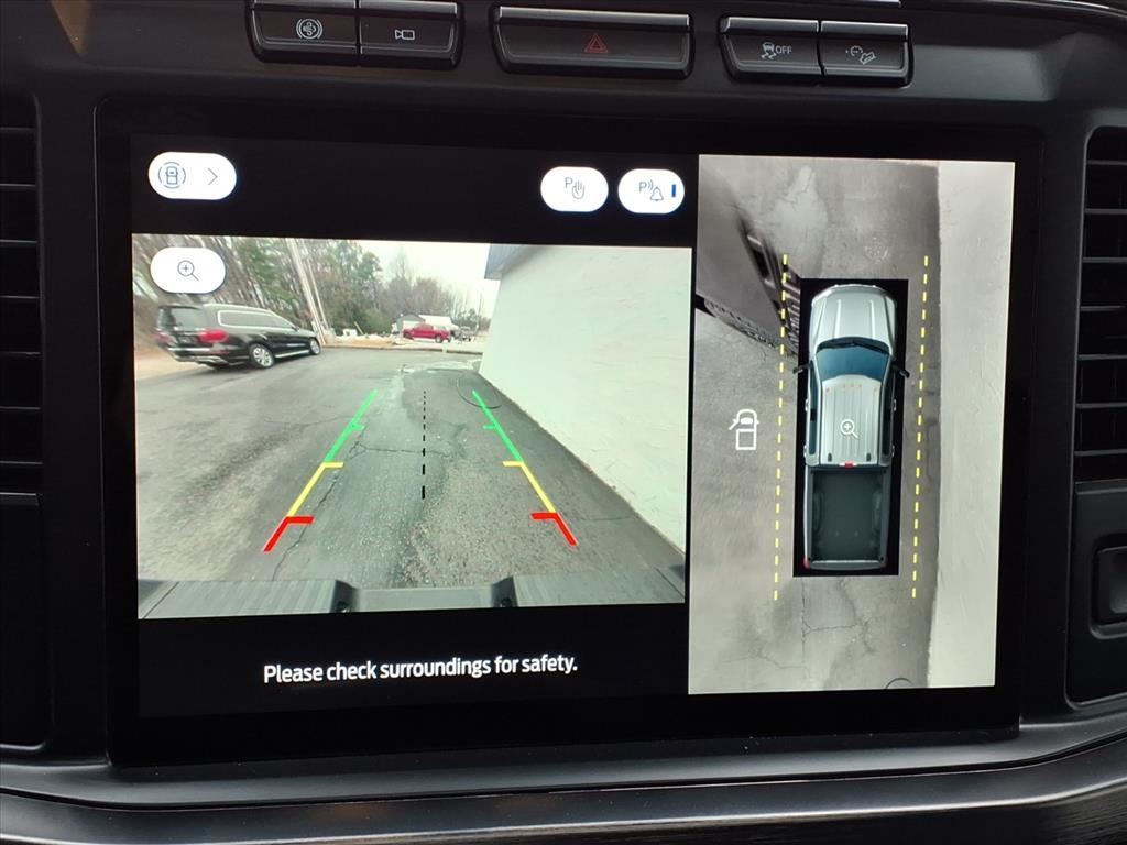 Ford F-250 SD Lariat Crew Cab 4WD 2023