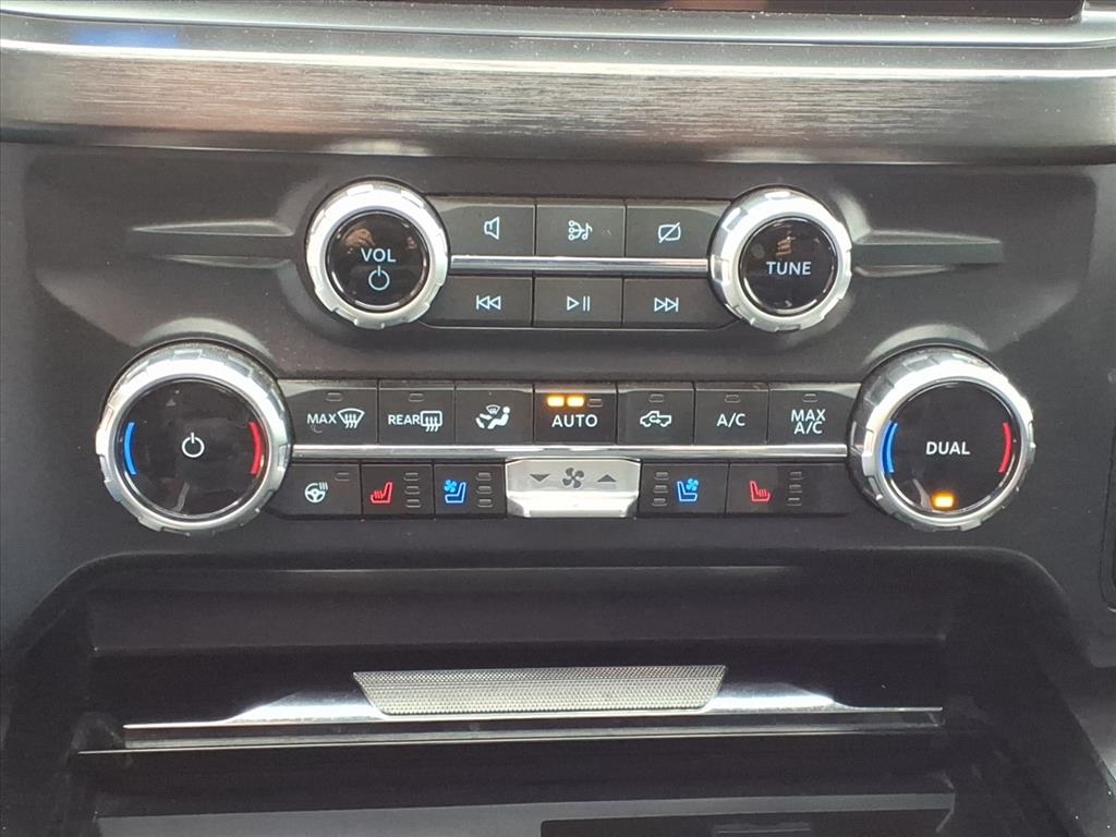 Ford F-250 SD Lariat Crew Cab 4WD 2023