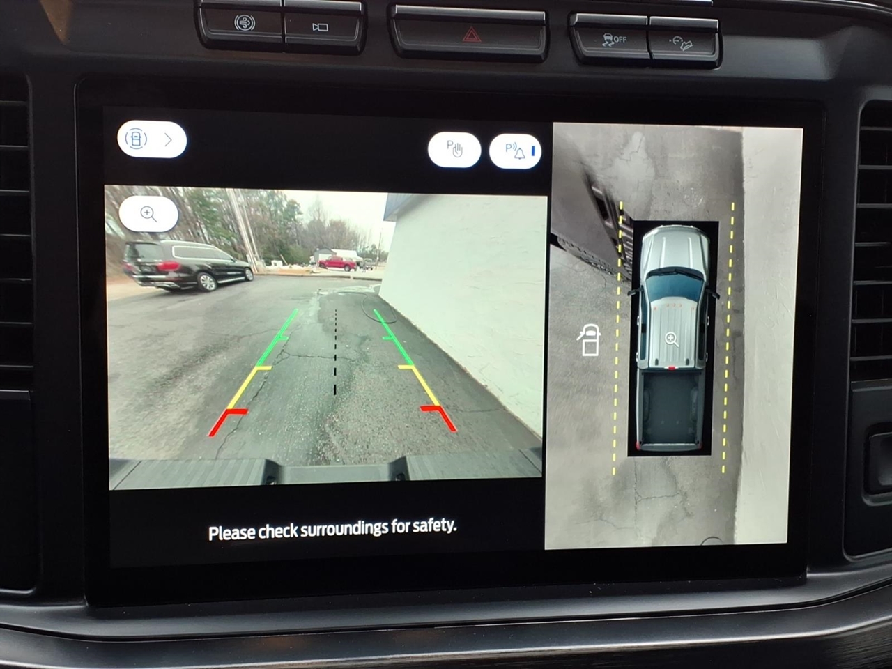 Ford F-250 SD Lariat Crew Cab 4WD 2023