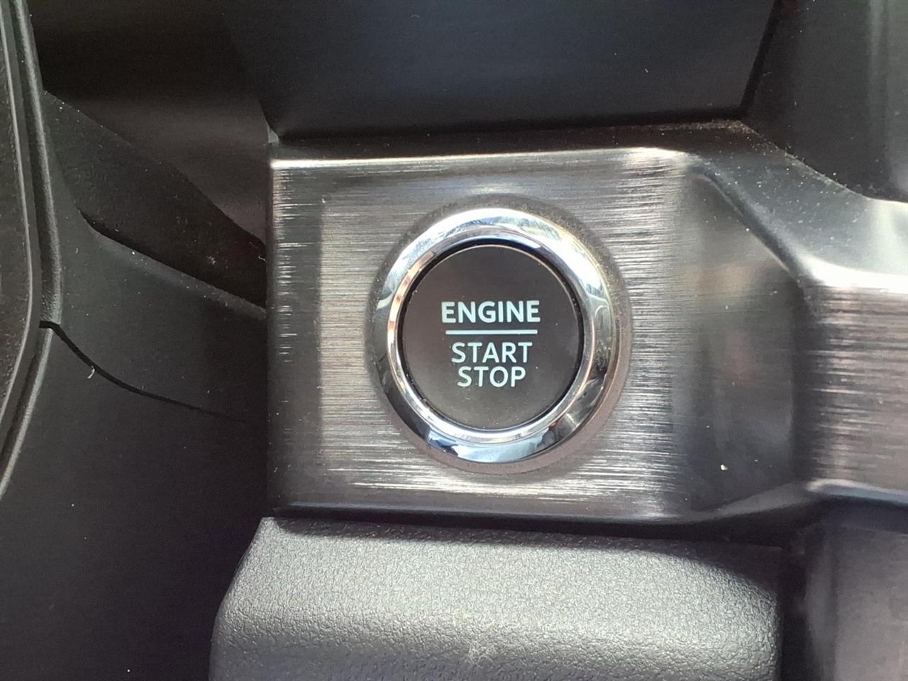 Ford F-250 SD Lariat Crew Cab 4WD 2023