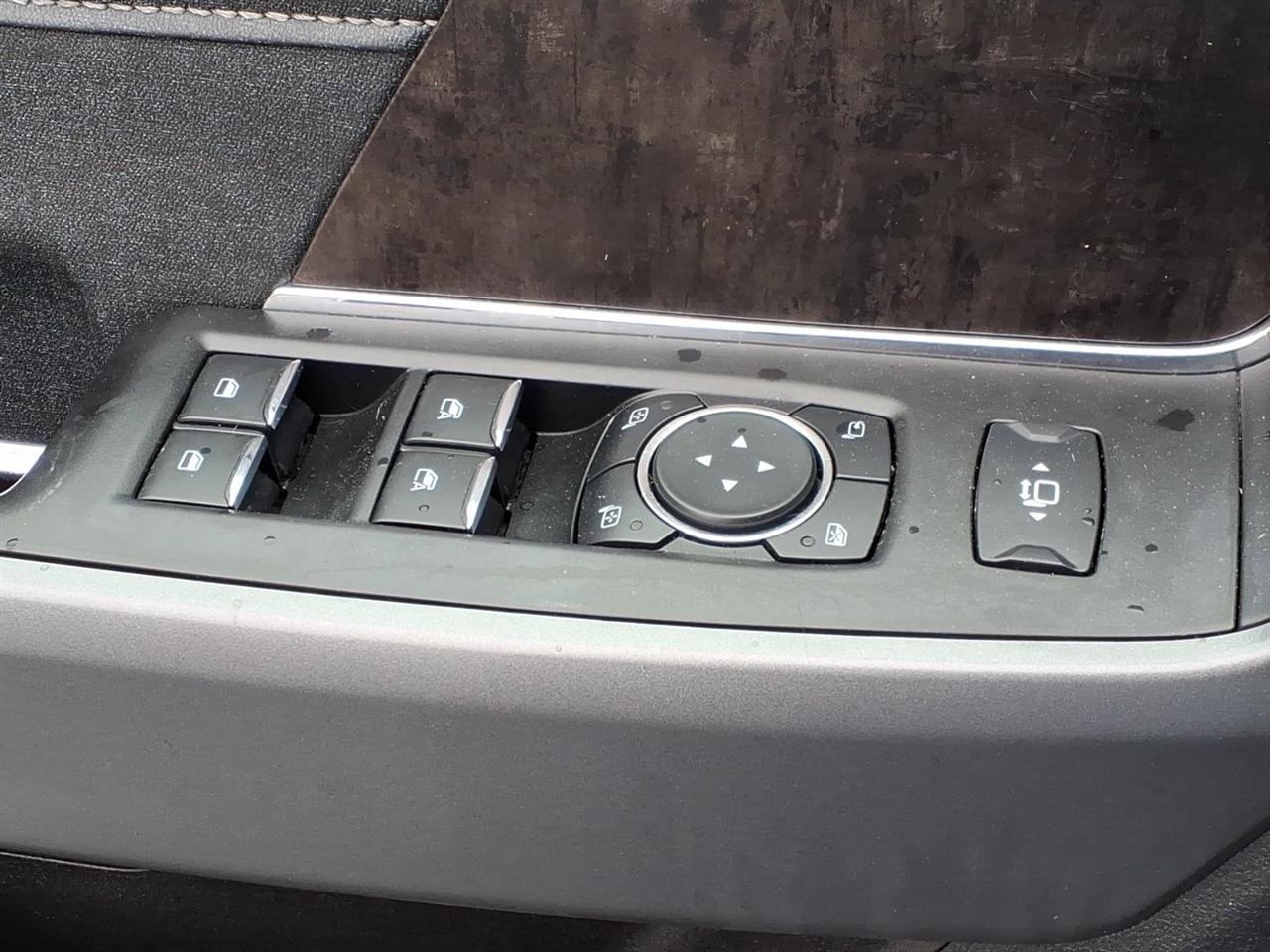 Ford F-250 SD Lariat Crew Cab 4WD 2023