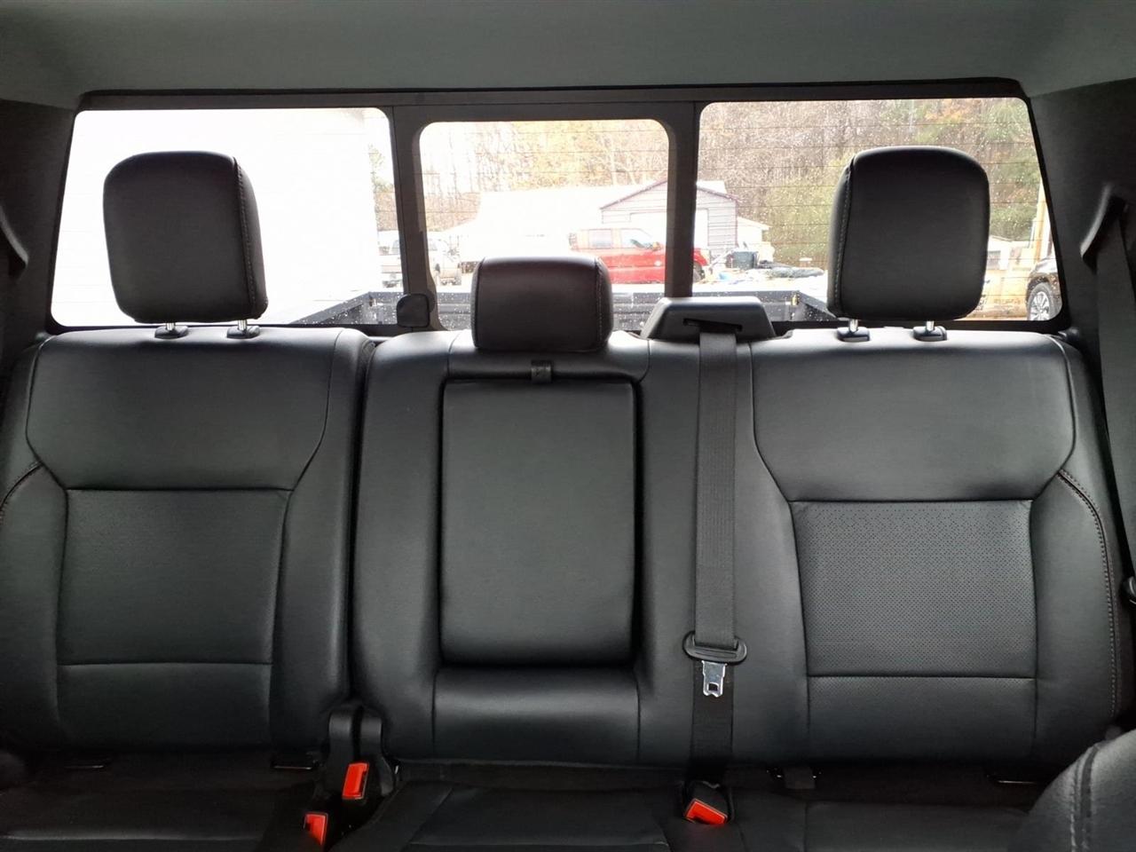 Ford F-250 SD Lariat Crew Cab 4WD 2023