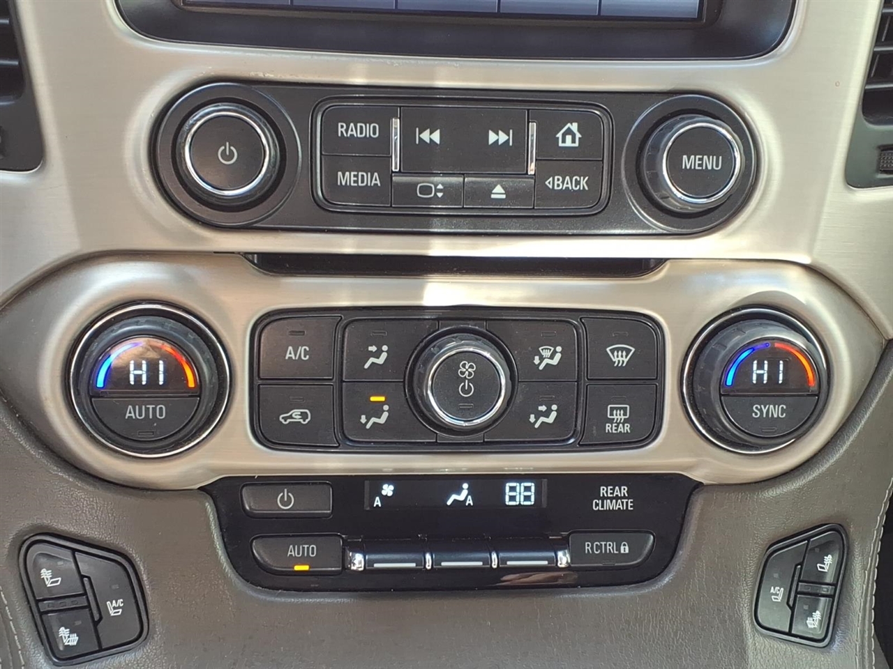 GMC Yukon Denali XL 4WD 2015