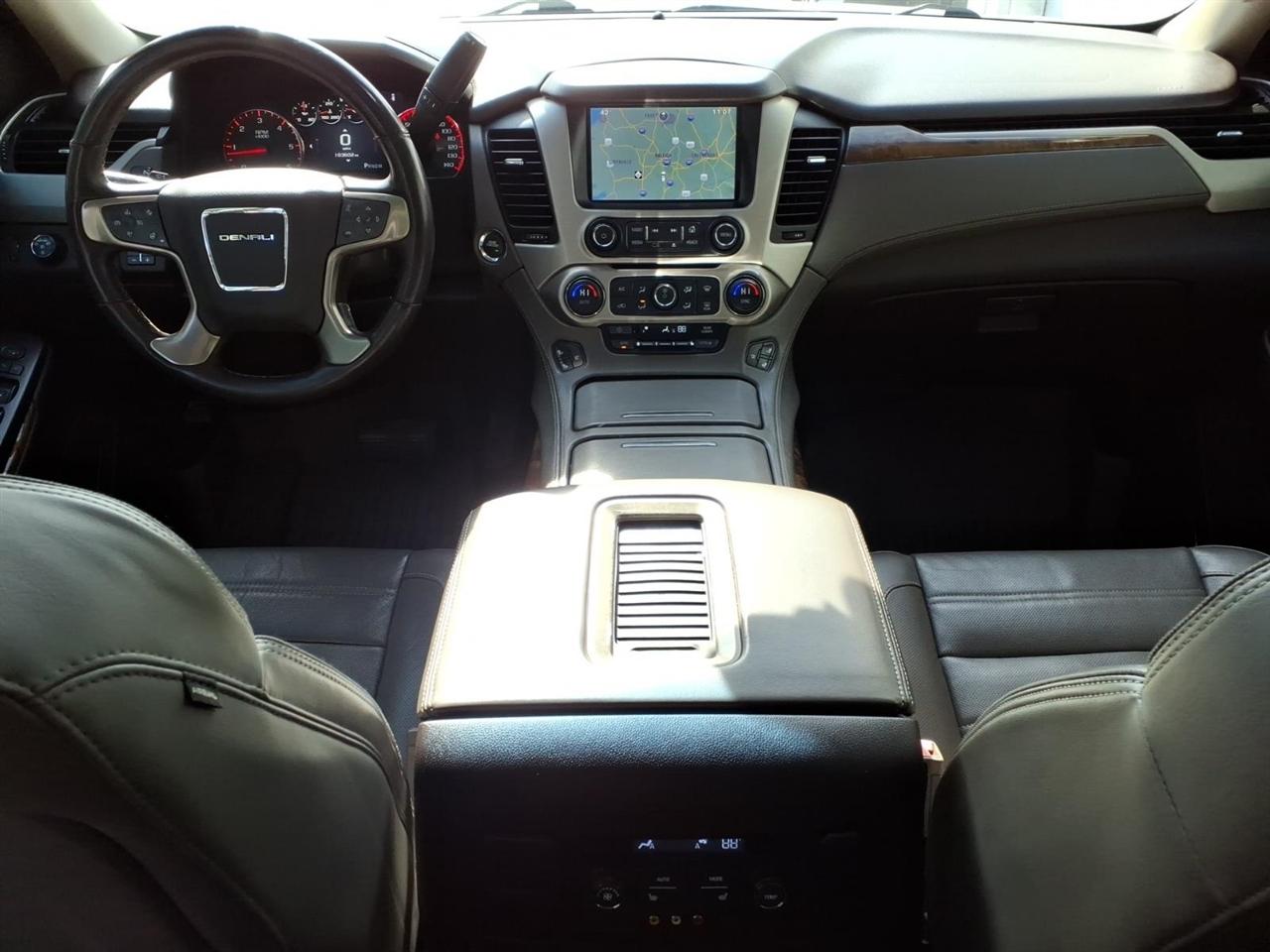 GMC Yukon Denali XL 4WD 2015