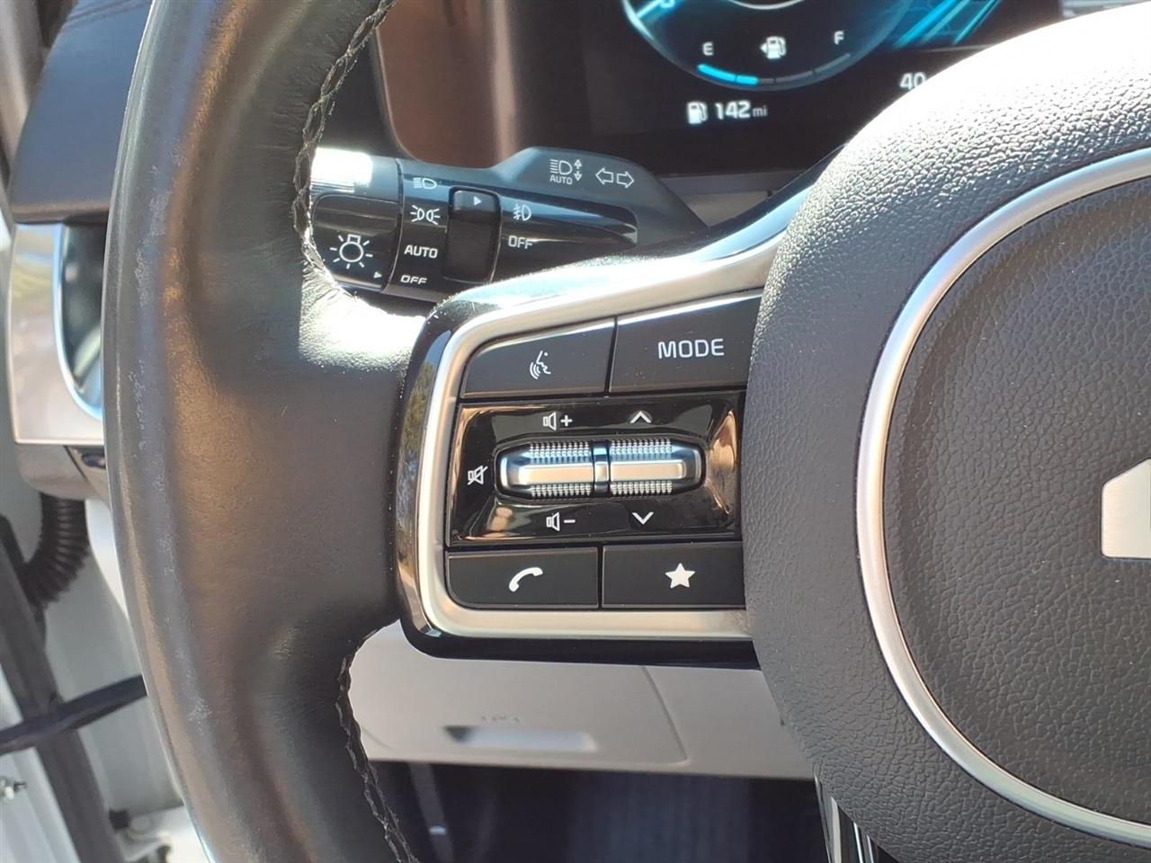 Kia Carnival SX Prestige FWD 2023