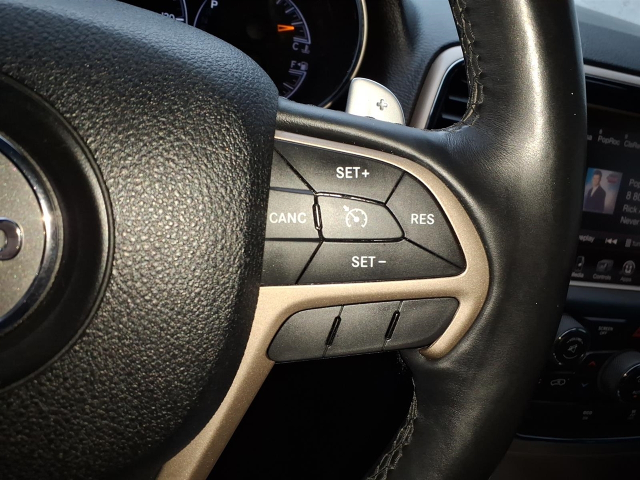 Jeep Grand Cherokee Laredo 4WD 2014