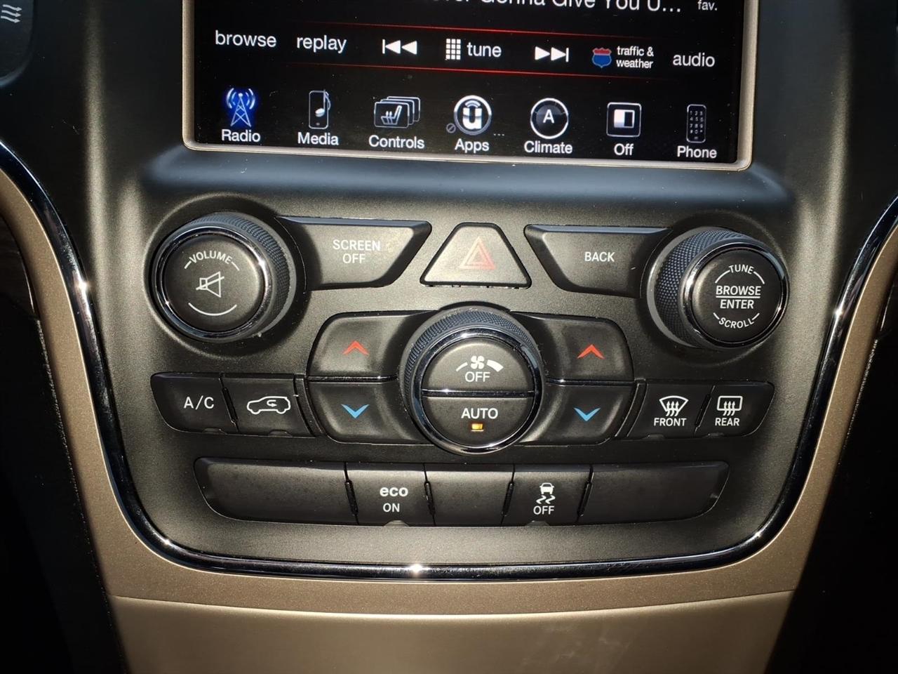 Jeep Grand Cherokee Laredo 4WD 2014