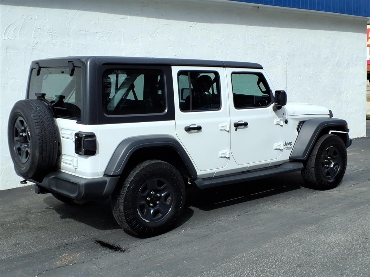 Jeep Wrangler Unlimited Sport 2018