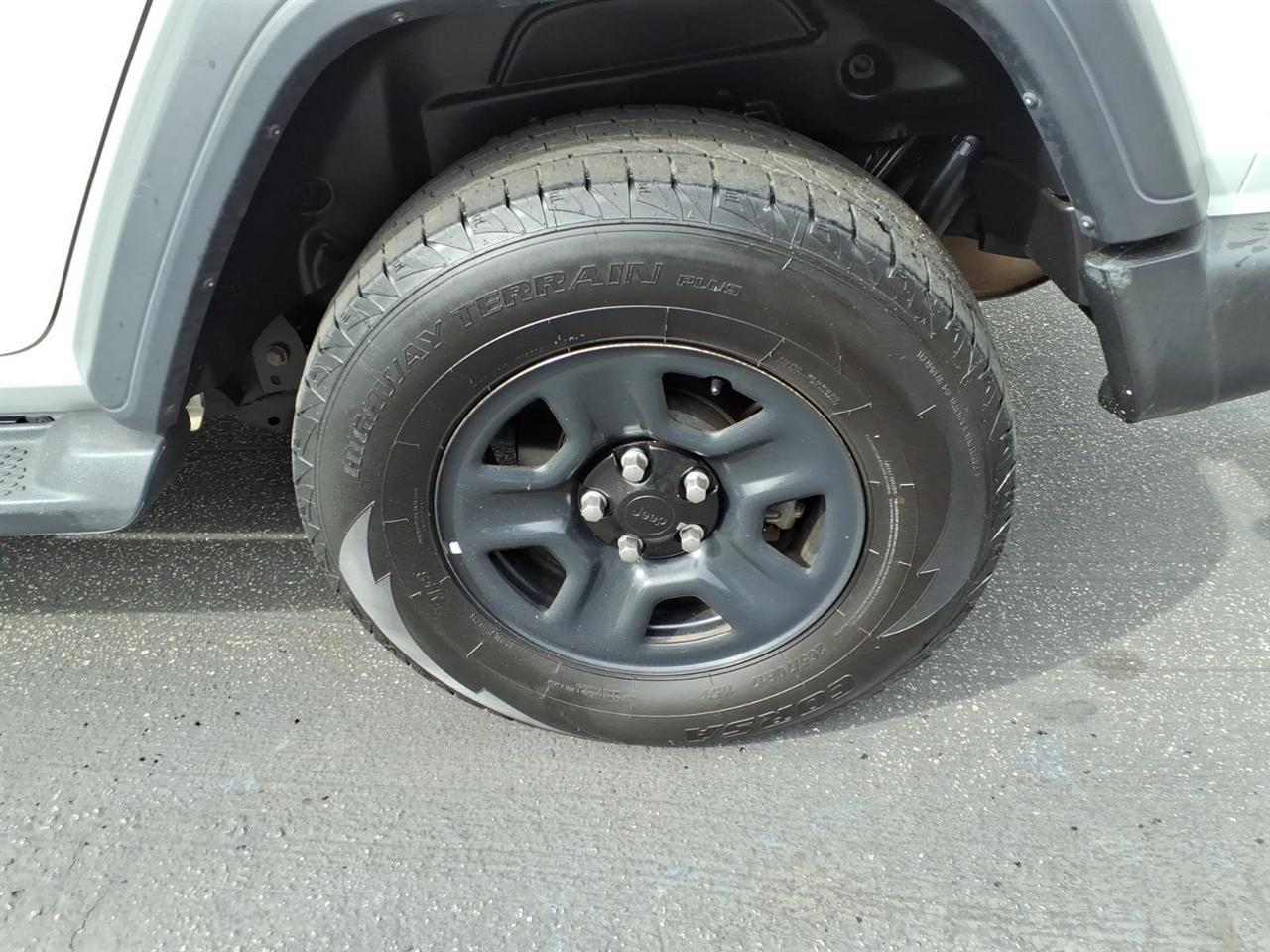 Jeep Wrangler Unlimited Sport 2018