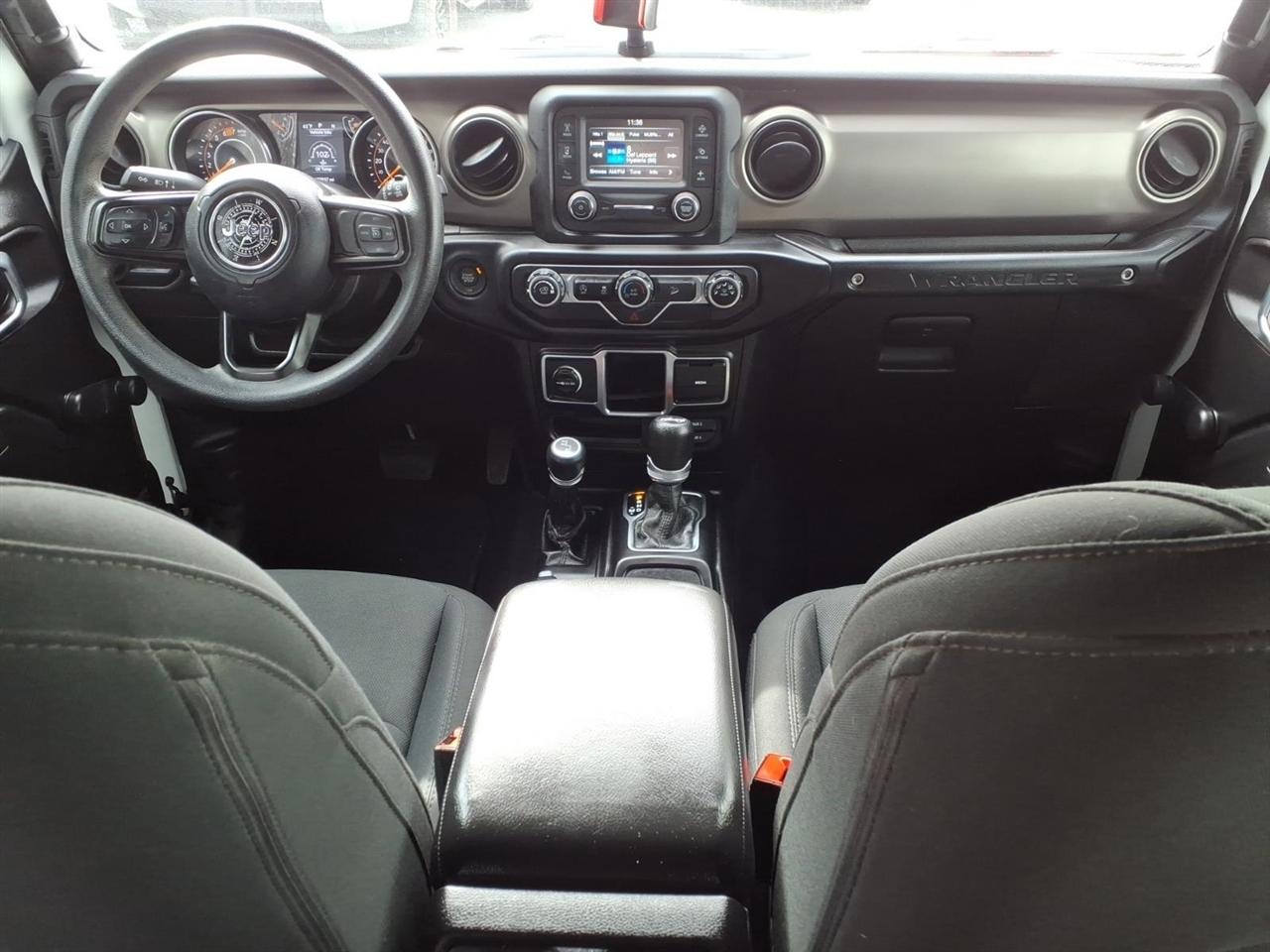 Jeep Wrangler Unlimited Sport 2018