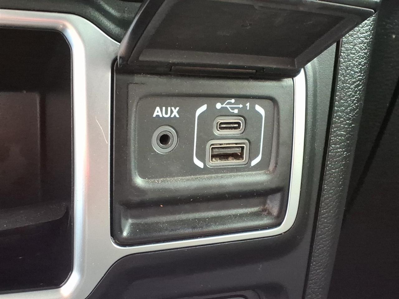 Jeep Wrangler Unlimited Sport 2018