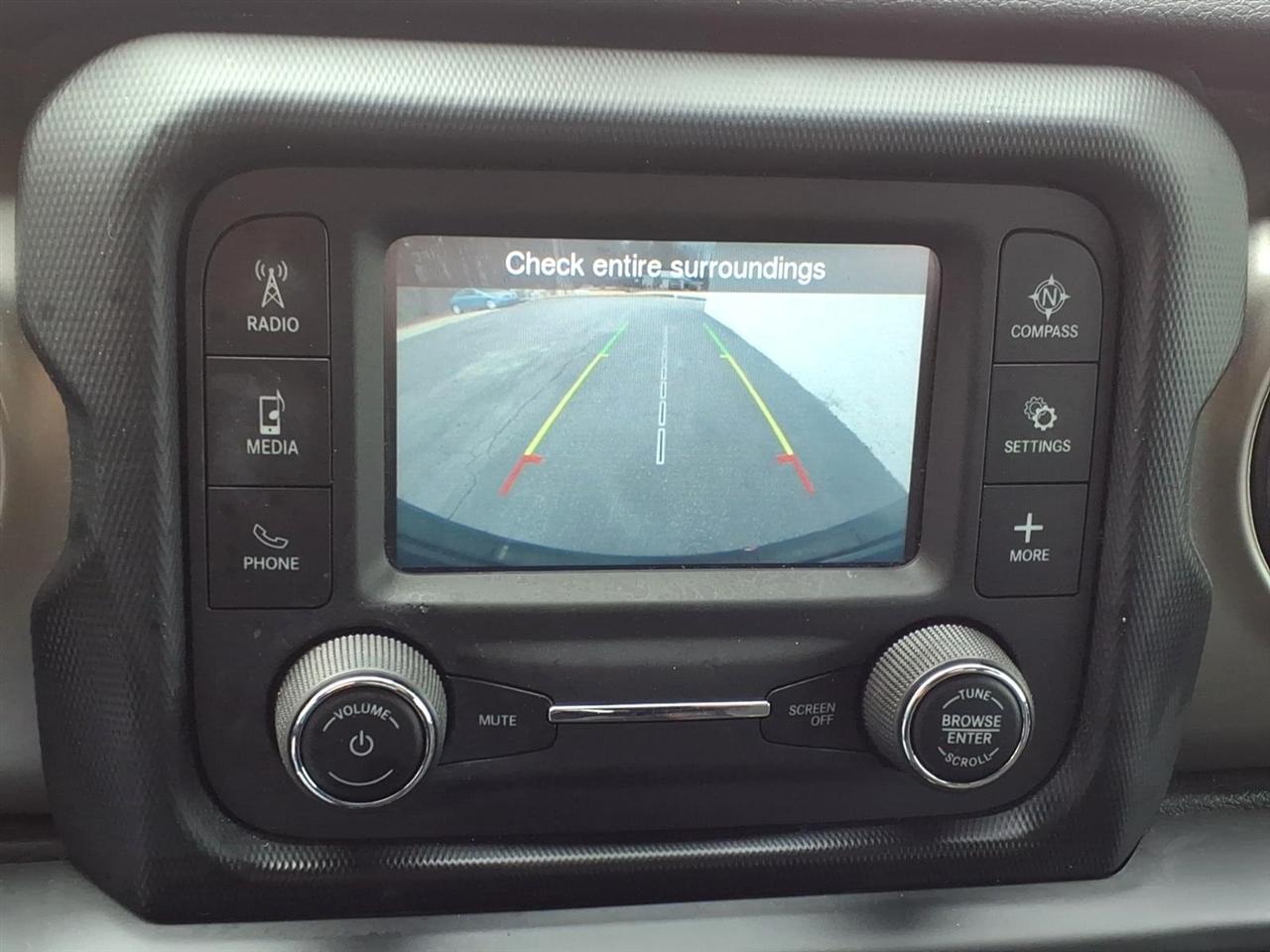 Jeep Wrangler Unlimited Sport 2018