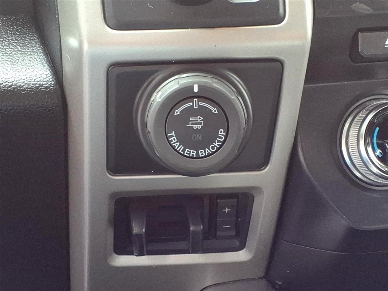 Ford F-150 Lariat SuperCrew 5.5-ft. Bed 4WD 2016