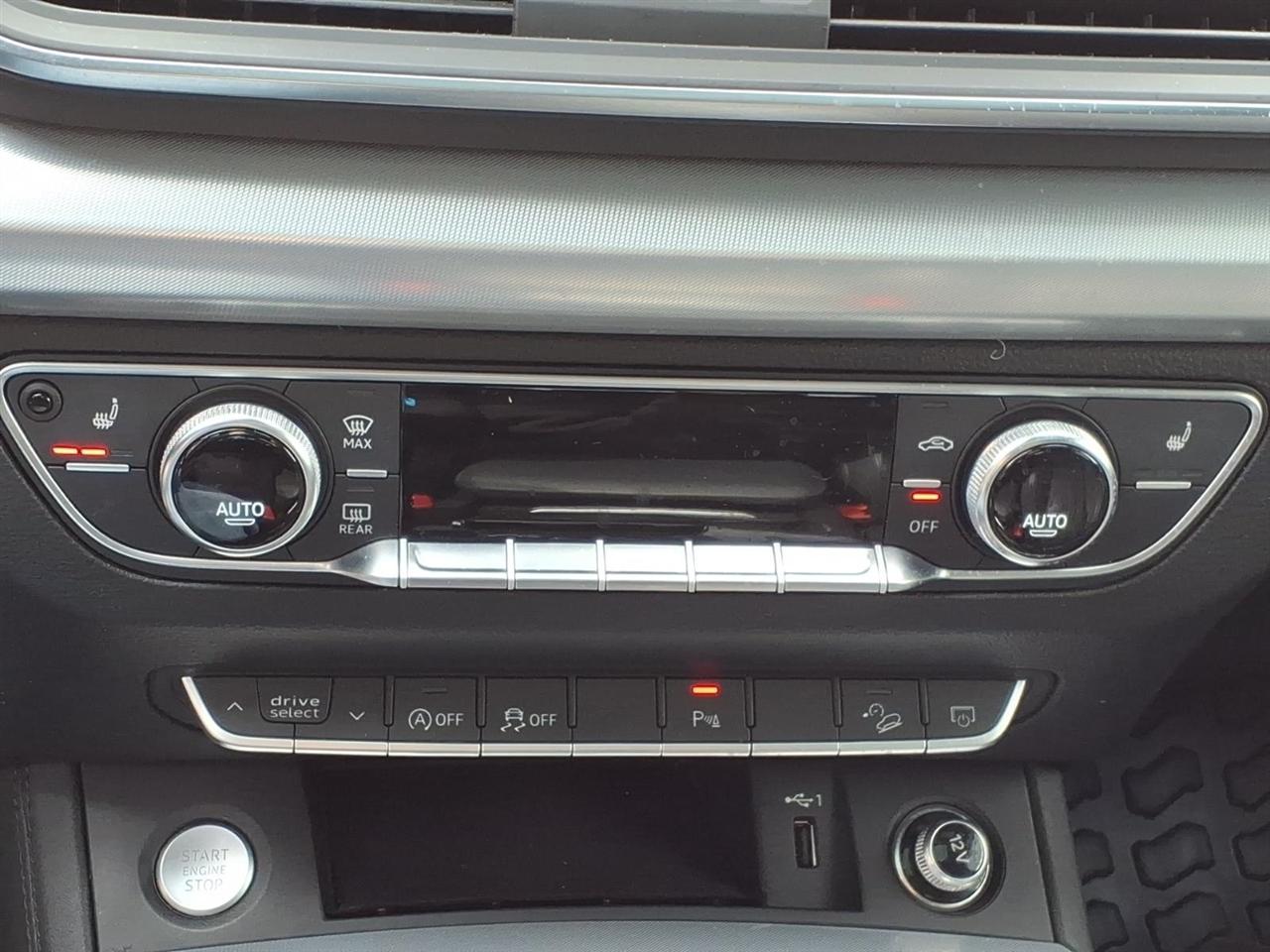 Audi Q5 Titanium Premium Plus 45 TFSI quattro 2020